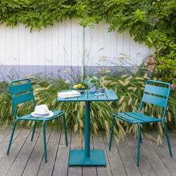 Table de jardin carrée Phuket bleu canard 2 places en acier traité époxy - Hespéride