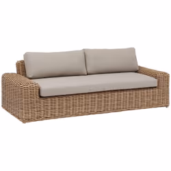 Profitez de la douceur de vivre à l'arrivée de l'été. Prélassez-vous sur votre canapé de jardin "SAVINIA" Hespéride. Une ambi ...