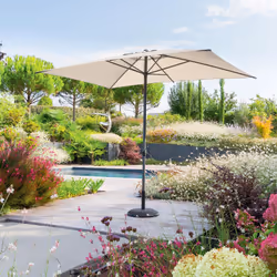 Pour s'abriter efficacement du soleil en extérieur, le parasol droit rectangulaire inclinable "LOOMPA" Hespéride est un incon ...