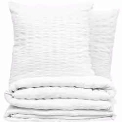 La parure se compose d'une housse de couette et de 2 taies d'oreiller - Matière : Coton et Polyester - Dimensions Housse de c ...