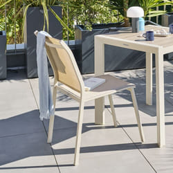 Hesperide - Chaise Essentia empilable lin & argile - Hespéride