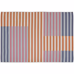 Les terrasses aussi peuvent s'embellir avec le tapis extérieur - intérieur "Ray" Atmosphera. Un beau tapis multiusage Résista ...