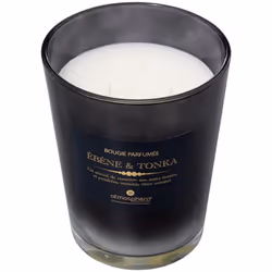 Craquez pour la bougie parfumée "Alma" Atmosphera et laissez-vous enivrer par un parfum raffiné et chaleureux ! Une touche co ...