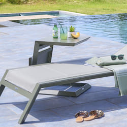 Hesperide - Table d appoint de jardin carrée Allure vert laurier 55 x 45 x 55cm en aluminium - Hespéride