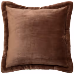 Douceur et chaleur caractérisent parfaitement ce coussin en flanelle "Cuddly" Atmosphera. Sa forme carrée s'adaptera sans mal ...