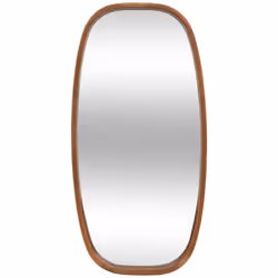 Fabriqué en bois d'hévéa, le miroir ovale Jasna Atmosphera habillera joliment un mur de votre maison. Il ira parfaitement ave ...