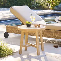 Vous recherchez une table tendance pour réunir vos amis à l'heure de l'apéritif ? La table d'appoint 'PAPOUASIE'' Hespéride v ...