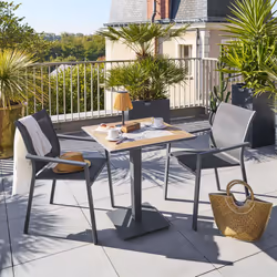 Vous avez envie de donner un look vintage à votre terrasse ? La table de jardin bistro "LAMBADA" Hespéride est exactement ce ...