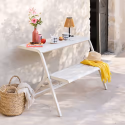 Pensé pour votre balcon, l'ensemble de balcon pliable "DRILIA" Hespéride est le meuble parfait pour aménager un petit espace  ...