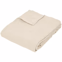 Élégant et naturel, le jeté de lit "Pollie" Atmosphera déposera une touche cosy dans tous les styles d'intérieur. Décliné dan ...
