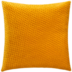 Pour un maximum de douceur, optez pour le coussin "Dolce" Atmosphera. Une texture agréable Ce coussin carré en velours apport ...
