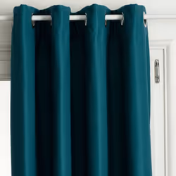 Restez bien au chaud avec ce rideau isolant "Isa" Atmosphera. Un rideau entièrement doublé Décoratif et fonctionnel, ce ridea ...