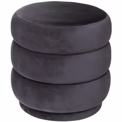 Description générale Le pouf Sinan en velours gris d'Atmosphera allie confort et élégance pour sublimer votre intérieur. Avec ...