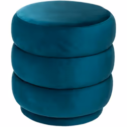 Description générale Ce pouf en velours bleu canard 'Sinan' d'Atmosphera allie confort et élégance. Avec son design vintage e ...