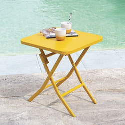 Table d'appoint carrée pliante Greensboro Moutarde - 40 x 40 cm - Hespéride