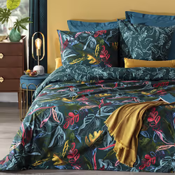 Parure De Lit Imprimée Selva 240x220 Atmosphera Cette parure de lit comprend une housse de couette et 2 taies d'oreillers. La ...