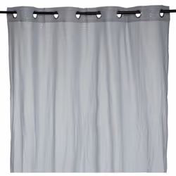 Rien de tel que ce voilage Atmosphera for kids pour apporter une touche de douceur dans les chambres d'enfants. Un voilage ra ...