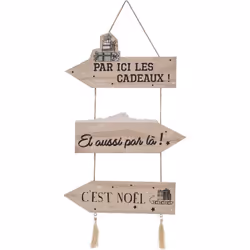 Direction les cadeaux ! Avec cette jolie pancarte, impossible de ne pas trouver vos cadeaux de Noël. Comprend 3 flèches décor ...