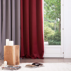 Rideau occultant uni rouge 140x260