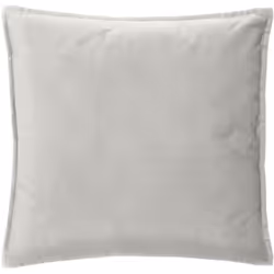 Envie de nouveauté dans votre déco ? Le coussin "Lilou" Atmosphera est l'accessoire incontournable pour relooker un canapé. É ...