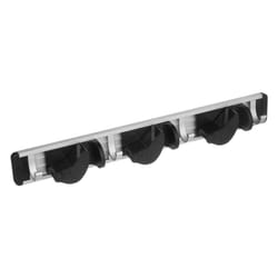 Porte-balai coulissant 5five avec 3 supports et 4 crochets en aluminium argenté pour un rangement pratique. L 40 x l 5 x H 4 cm
