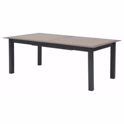 Description générale La table de jardin extensible 'Allure' de Hespéride est idéale pour accueillir vos invités en extérieur. ...