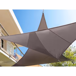 Ce voile d'ombrage triangulaire Curacao fera son plus bel effet sur votre terrasse, ou dans votre jardin. Facile d'installati ...