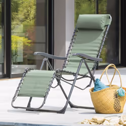 Les transats sont vos meubles de jardin fétiches ? Craquez pour le fauteuil relax "SILOS" Hespéride. Instants détente assurés ...