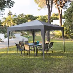 Pour créer un espace à l'abri et convivial dans votre jardin, optez pour la tonnelle "EASY UP" Hespéride ! Un élément indispe ...