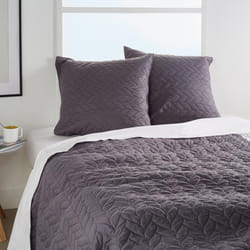 Dessus de lit tressé 240x260 + 2 taies gris foncés