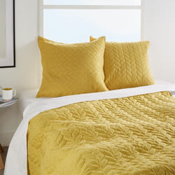 Dessus de lit tressé 240x260 + 2 taies ocres