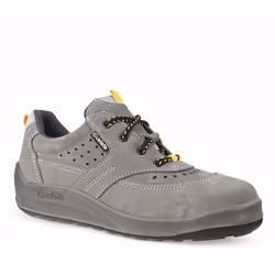 Chaussure de sécurité basse de type tennis, coloris gris. Tige cuir velours, épaisseur 2,0/2,2 mm. Passants avant et arrière  ...