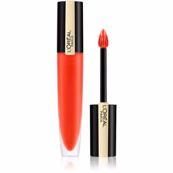 Soulignez toute votre personnalité grâce au rouge à lèvres L’Oréal Paris Rouge Signature. Ce rouge à lèvre liquide mat dépose ...