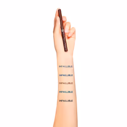 Eyeliner de précision Infaillible #01-noir