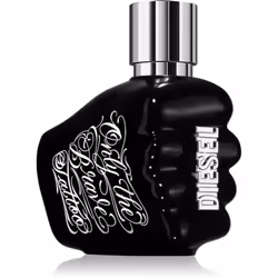 Quelle est la senteur de l’originalité et du courage&nbsp;? Celle de l’eau de toilette pour hommes Diesel Only The Brave Tattoo. Cette senteur audacieuse cache beaucoup de masculinité et d’exception