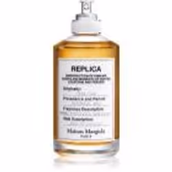 Vous êtes le seul à connaître les accords de musique qui viennent à votre esprit lorsque vous entendez le mot «&nbsp;jazz&nbsp;». Lorsque vous sentez pour la première fois les accords de bois fumé et de rhum présents dans l’eau de toilette Maison Margiela Replika Jazz Club