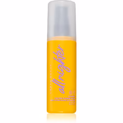 Un spray fixateur illuminateur pour un maquillage qui tient 16&nbsp;heures
