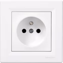 Description générale La prise de courant 2P+T Asfora de Schneider Electric est une solution élégante pour brancher vos appare ...