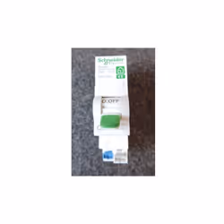 Description générale Le disjoncteur modulaire RESI9 XE 1P+N courbe C embrochable de Schneider Electric est conçu pour protége ...