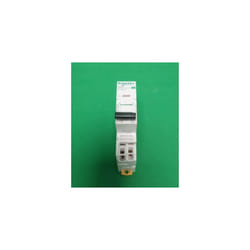 Schneider Electric - Disjoncteur 10A 1P+N courbe c 4.5-6kA modulaire bornes auto Acti9 IDT40 xa