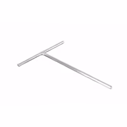 • Râteau en aluminium ultra léger • Modèle Rond • Dimensions : L 200 x H 300 mm• Râteau en aluminium ultra léger • Modèle Ron ...