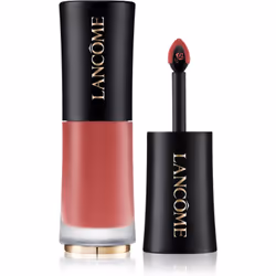 Offrez à vos lèvres un look éclatant et soulignez leur beauté naturelle d’une belle teinte profonde et intense. Le rouge à lè ...
