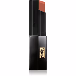 Vous allez immédiatement adorer la sensation luxueuse qu’offre le rouge à lèvres Yves Saint Laurent Rouge Pur Couture The Sli ...