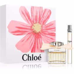 Plus besoin de vous séparer de votre parfum grâce au coffret de parfum pour femme Chloé Chloé . Il contient un flacon du parf ...