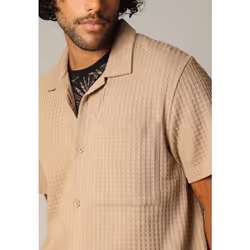 Chemise confort en tissu gaufré à manches courtes avec col cubain NOA