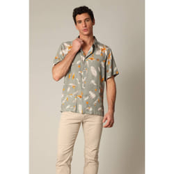 Chemise classique en viscose avec imprimé tropical coloré PEARL