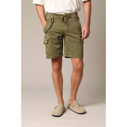 Short bermuda avec poches cargo, mousqueton et patch arrière CEMI