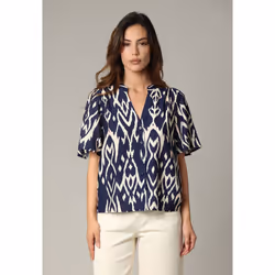 Blouse bohème en viscose à motif ethnique et encolure V VILANA