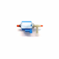 Pompe pour Centrale vapeur. Référence de la pièce : FS-9100026097, Marque : CALOR. Couleur de la pièce : Bleu.