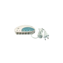 ME - Amplificateur Répartiteur tv fm vhf / uhf tnt hd 1 entrée 4 sorties - Gain réglable 4 x 25 dB, Fixation murale possible, Interrupteur Marche /